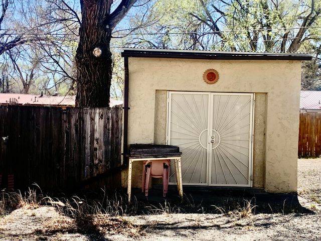 608 W Allen Avenue, Estancia, NM 87016