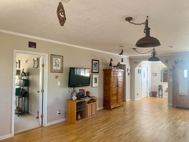 608 W Allen Avenue, Estancia, NM 87016