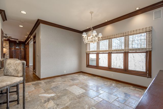 841 S ROUTE UU, Columbia, MO 65203