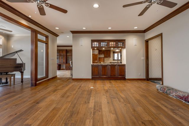 841 S ROUTE UU, Columbia, MO 65203