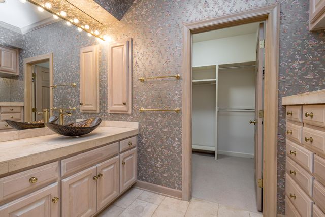 841 S ROUTE UU, Columbia, MO 65203