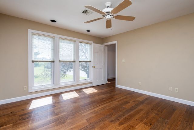 841 S ROUTE UU, Columbia, MO 65203