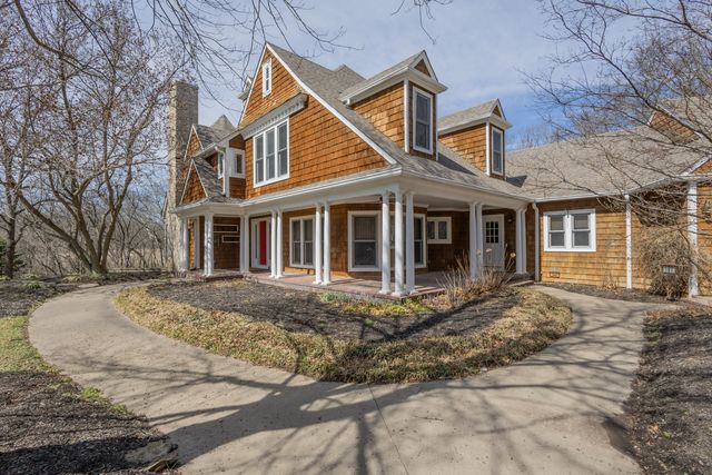 841 S ROUTE UU, Columbia, MO 65203