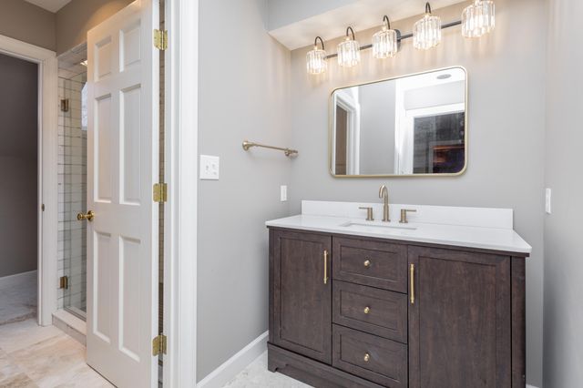 841 S ROUTE UU, Columbia, MO 65203