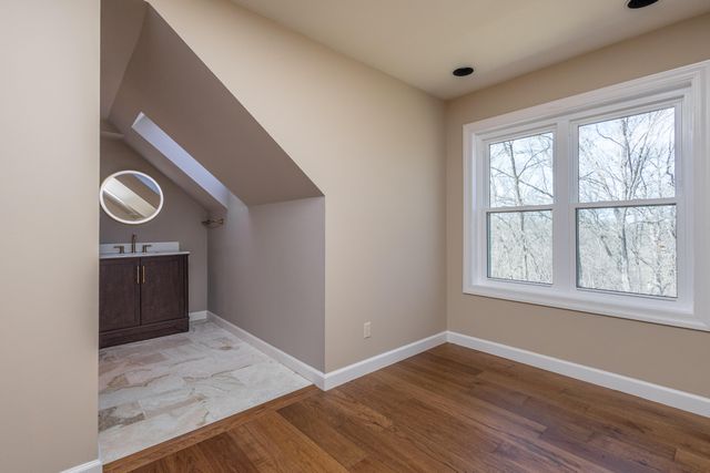 841 S ROUTE UU, Columbia, MO 65203