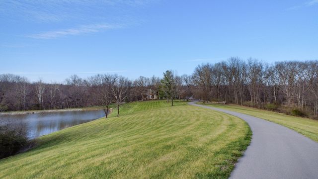 841 S ROUTE UU, Columbia, MO 65203