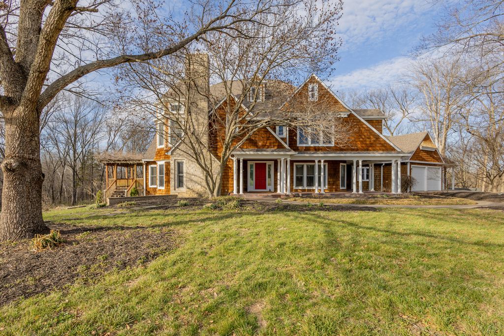 841 S ROUTE UU, Columbia, MO 65203