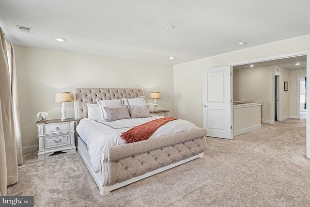 744 ORE ST, Phoenixville, PA 19460