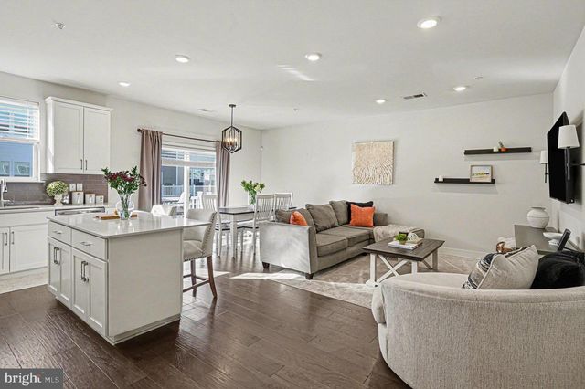 744 ORE ST, Phoenixville, PA 19460