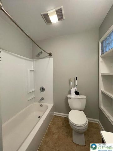 2064 Grape Street, Allentown City, PA 18104