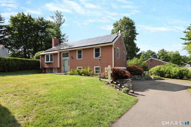 3 Yellow Pine Circle, Middletown, CT 06457