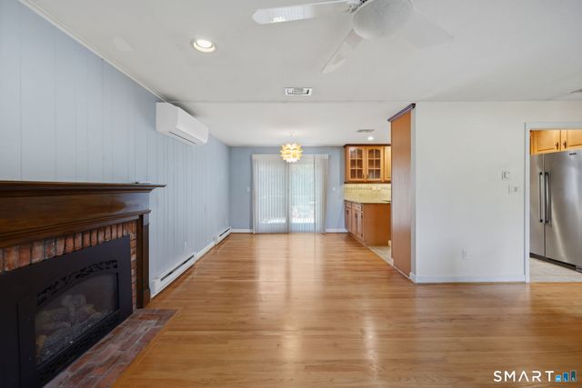 3 Yellow Pine Circle, Middletown, CT 06457