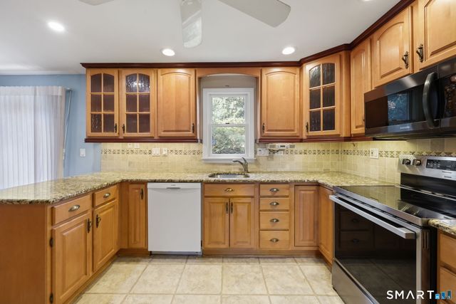 3 Yellow Pine Circle, Middletown, CT 06457
