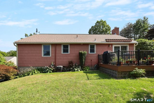 3 Yellow Pine Circle, Middletown, CT 06457