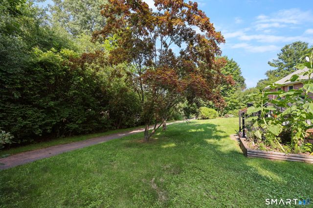 3 Yellow Pine Circle, Middletown, CT 06457
