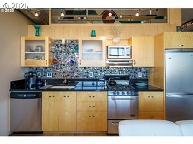 333 Nw 9TH Ave 1011, Portland, OR 97209