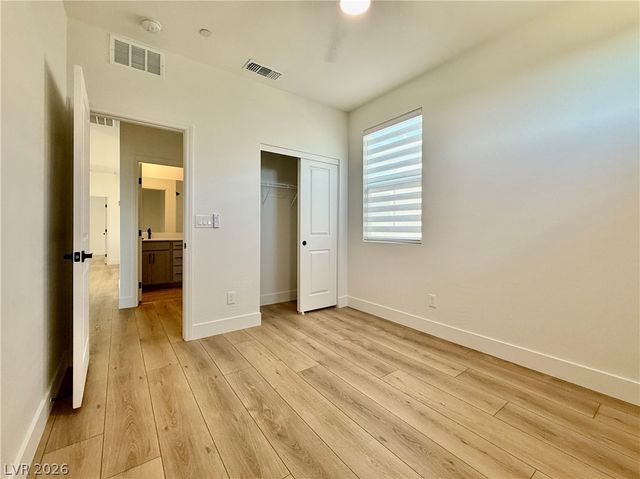11837 Pied Harrier Avenue, Las Vegas, NV 89138