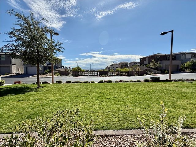 11837 Pied Harrier Avenue, Las Vegas, NV 89138