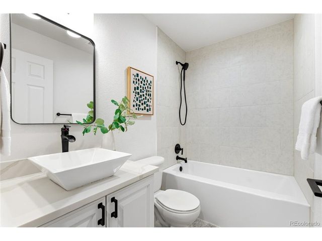 12837 W Burgundy Pl, Littleton, CO 80127