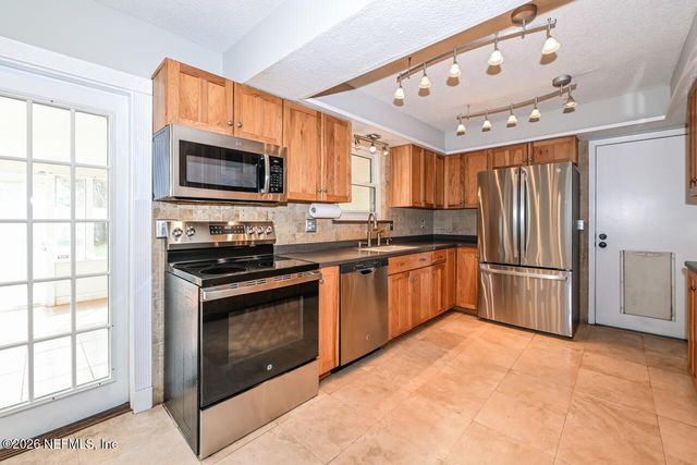 1077 KINGS Road, Neptune Beach, FL 32266