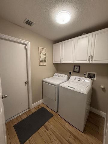 501 SW Fifer Avenue, Port St. Lucie, FL 34953