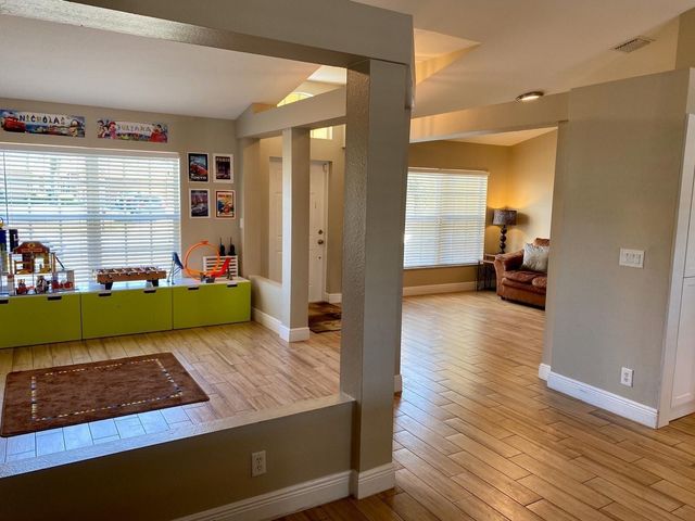 501 SW Fifer Avenue, Port St. Lucie, FL 34953