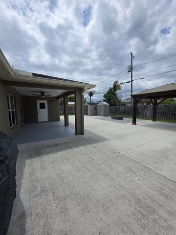 501 SW Fifer Avenue, Port St. Lucie, FL 34953