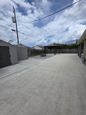 501 SW Fifer Avenue, Port St. Lucie, FL 34953