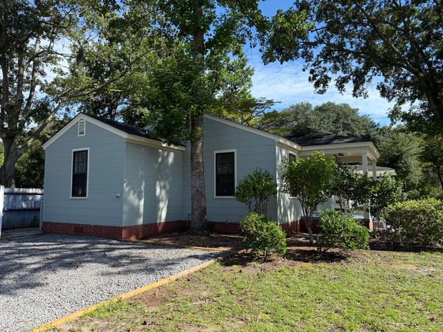 4524 S Rhett Avenue, North Charleston, SC 29405