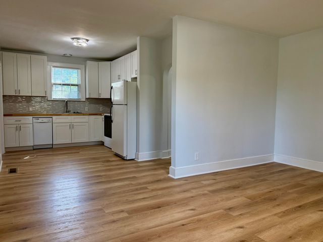 4524 S Rhett Avenue, North Charleston, SC 29405