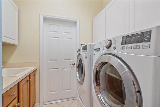 6619 PINEFEATHER COURT, Bradenton, FL 34203