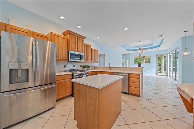 6619 PINEFEATHER COURT, Bradenton, FL 34203