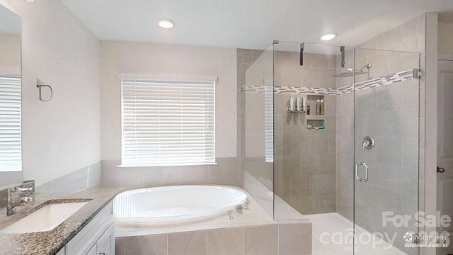 111 Lantern Acres Drive, Mooresville, NC 28115