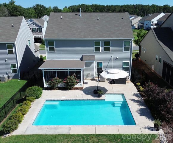 111 Lantern Acres Drive, Mooresville, NC 28115