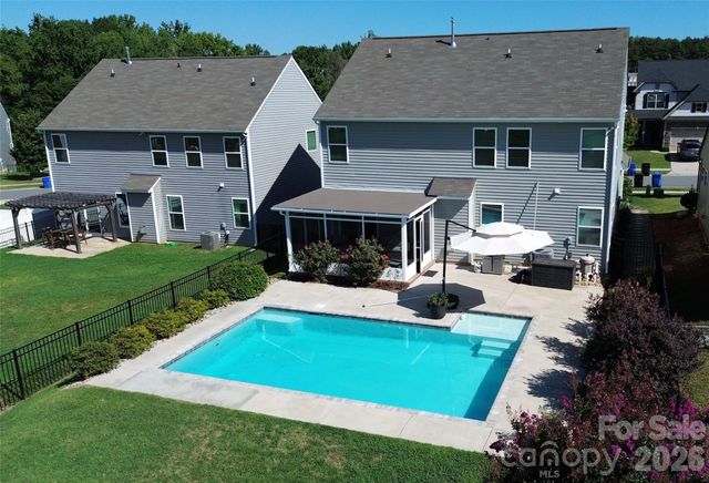 111 Lantern Acres Drive, Mooresville, NC 28115