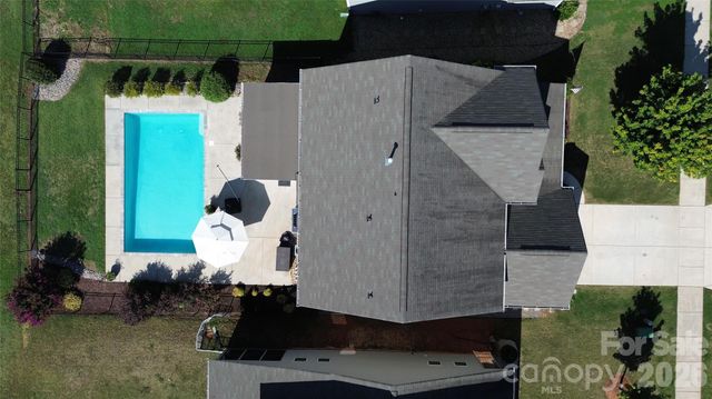 111 Lantern Acres Drive, Mooresville, NC 28115