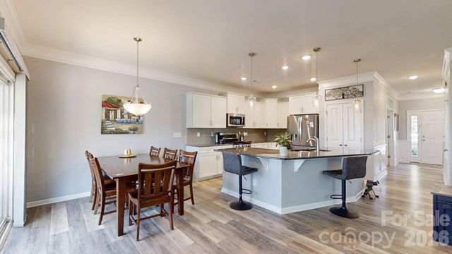111 Lantern Acres Drive, Mooresville, NC 28115
