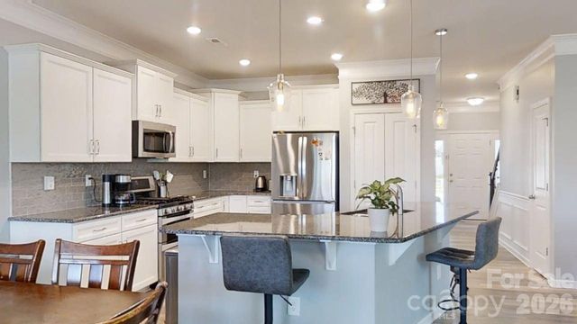 111 Lantern Acres Drive, Mooresville, NC 28115