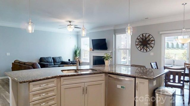 111 Lantern Acres Drive, Mooresville, NC 28115