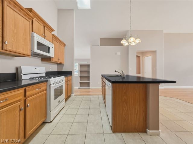 1037 Blue Lantern Drive, Henderson, NV 89015
