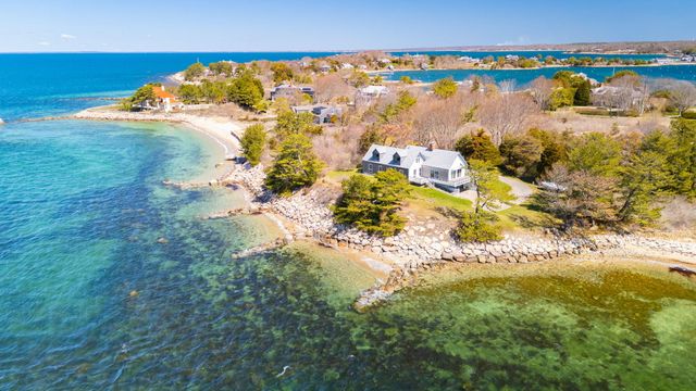 169 Penzance Road, Woods Hole, MA 02543