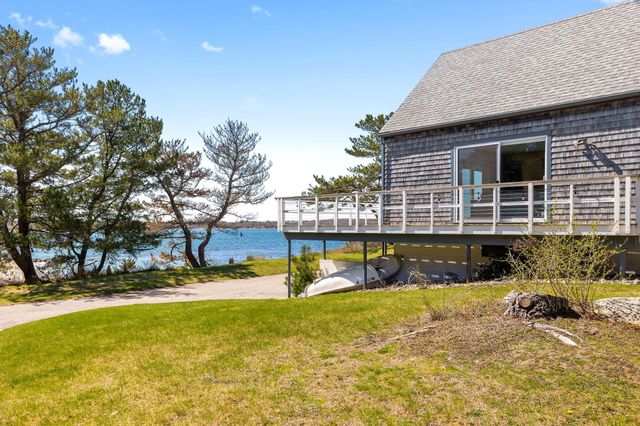 169 Penzance Road, Woods Hole, MA 02543