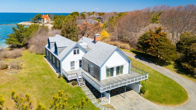 169 Penzance Road, Woods Hole, MA 02543