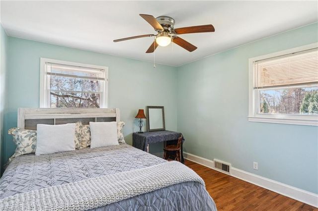 3934 Yarbrough Avenue, Winston-salem, NC 27106