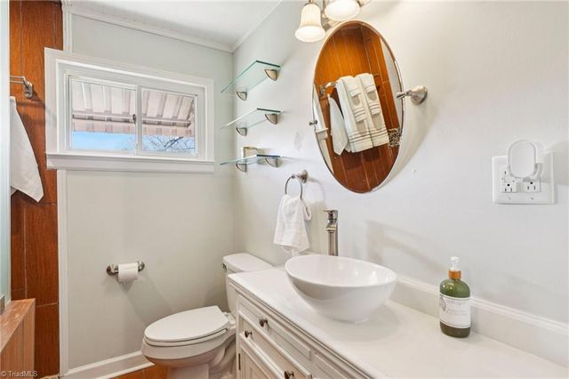 3934 Yarbrough Avenue, Winston-salem, NC 27106