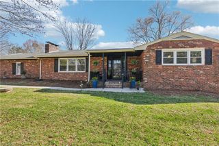 3934 Yarbrough Avenue, Winston-salem, NC 27106