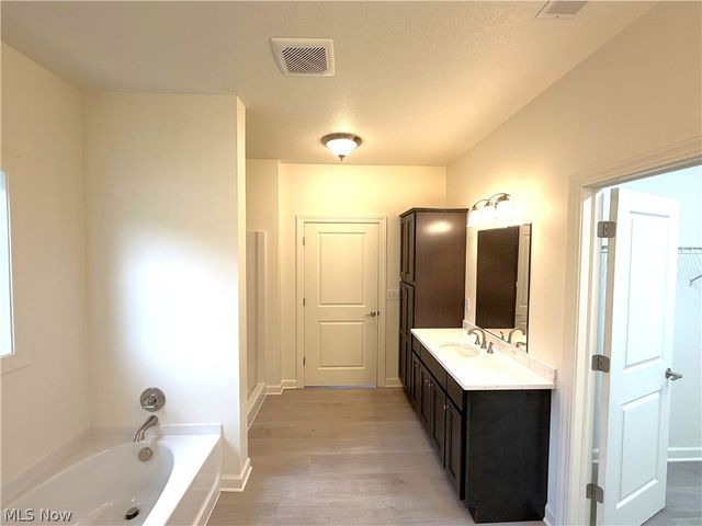 279 Haley Circle, Weirton, WV 26062