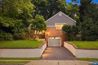 43 Linden Terrace, Leonia, NJ 07605