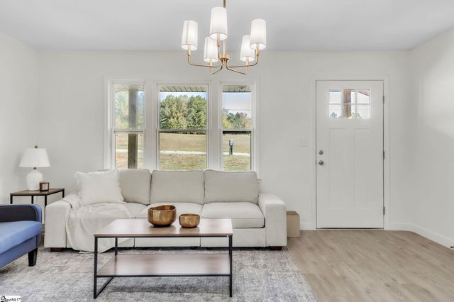 2020 Bolt Drive, Anderson, SC 29621