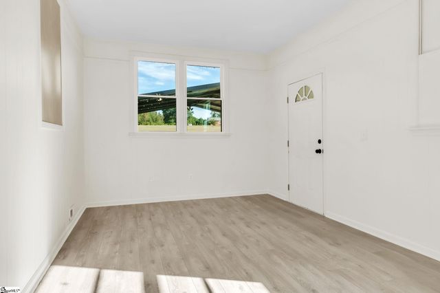 2020 Bolt Drive, Anderson, SC 29621